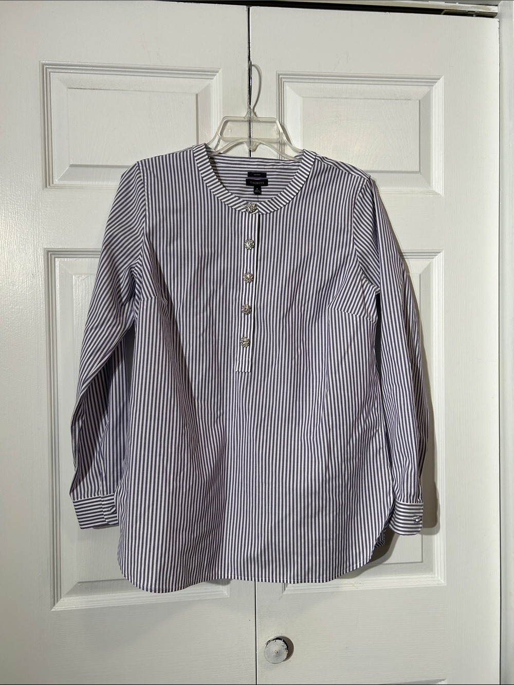 NWT TALBOTS Non Iron Band Collar Top Size M Medium Striped Embellished Button